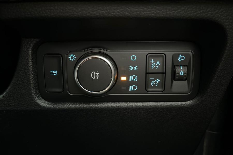 Ford RANGER Photo b9b044f9-572e-4e89-9f03-19f43cc90524.jpg