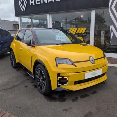 Used ~ Renault 5 	 iconic five+ 150 hp comfort range at Harwoods Garage
