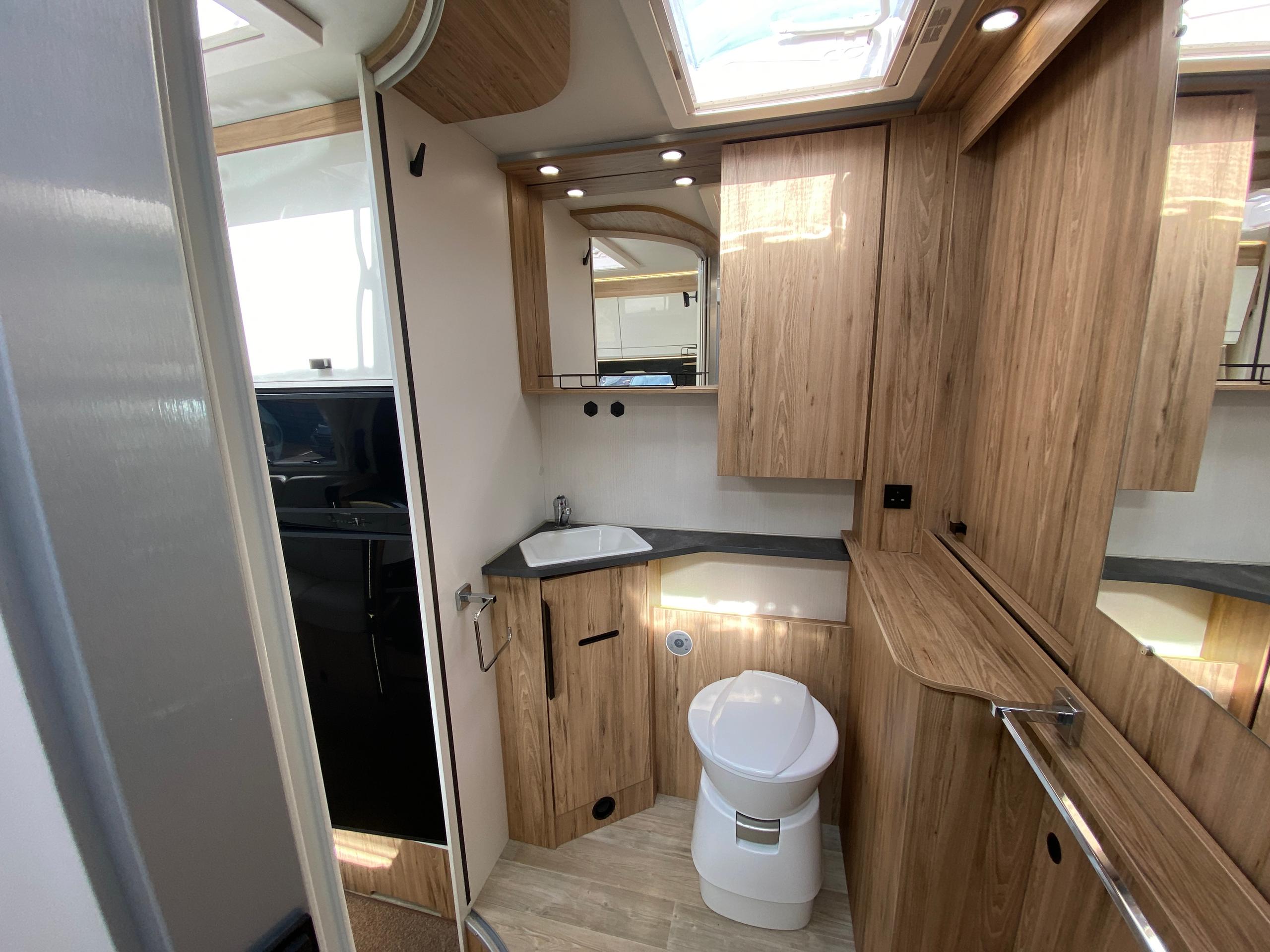 Pilote P696 D Evidence Fiat Ducato 2.3 140bhp Automatic