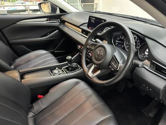 Mazda 6 Photo b9b5ba6a-f0e2-42fe-8e09-68e75dc55b85.jpg