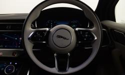 Jaguar I-PACE Photo 8