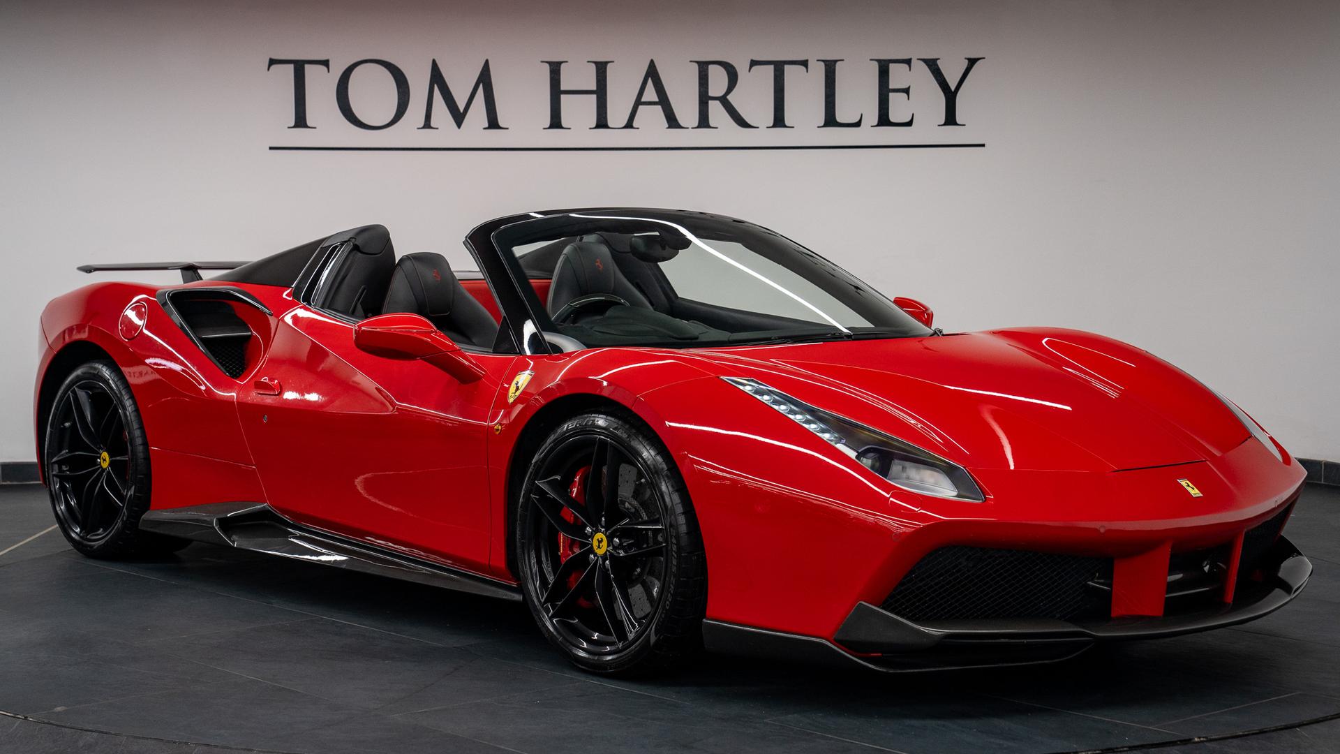 Ferrari 488 Photo b9c9989b-c2c5-45ba-9a96-a247cc0e7fbd.jpg