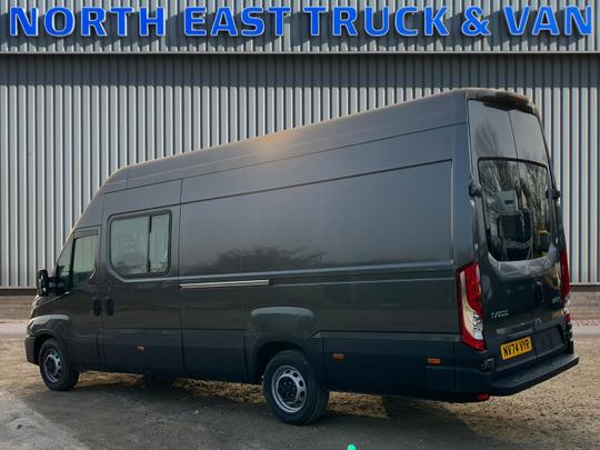 Iveco Daily 35S16V Photo