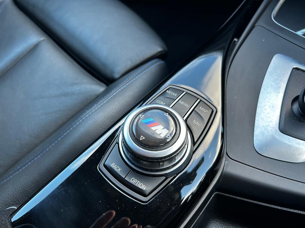 BMW 1 Series Photo b9f43232-feda-4480-a543-e0eb4207d101.jpg