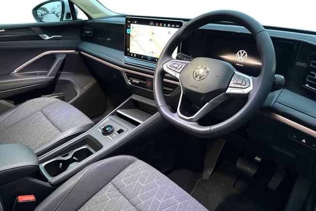 VOLKSWAGEN  Tiguan Photo 6