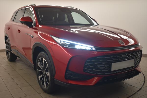 Used 2026 MG HS 1.5 T-GDI Hybrid+ Trophy 5dr Auto Red at SERE Motors