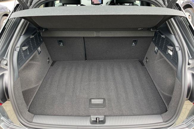 AUDI Q2 Photo 12