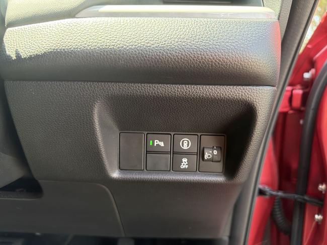 Honda Jazz Photo ba1661f9-5075-41a4-ac8f-485ce136a7b0.jpg