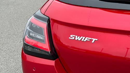 Suzuki Swift Photo ba1dff3f-164a-4ebf-a3e0-fb13be893aa5.jpg