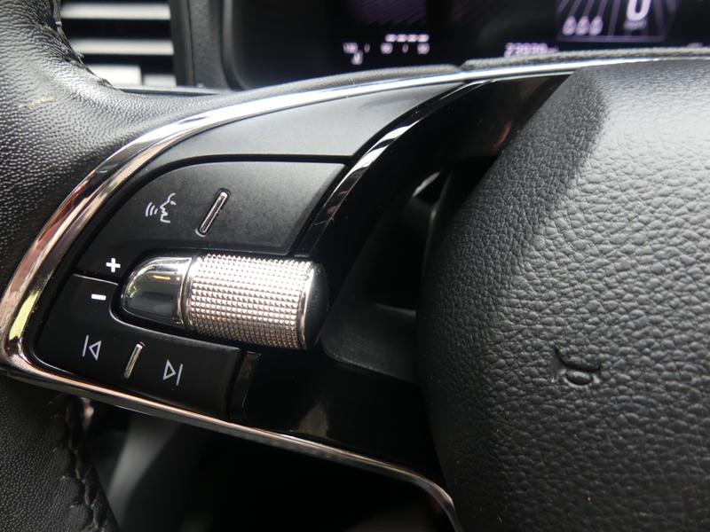Skoda Karoq Photo ba1f110e-b675-4c46-be63-1b467f388924.jpg