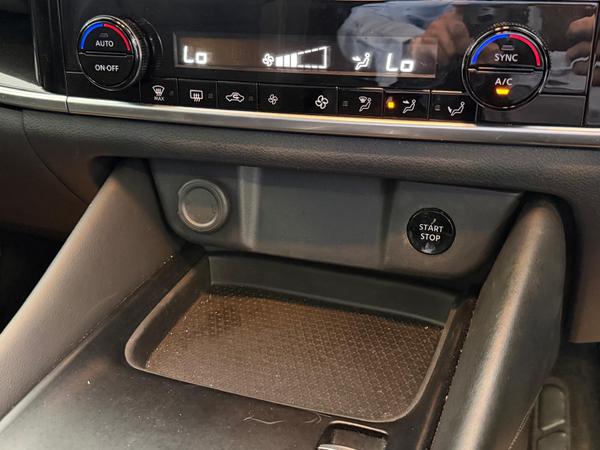 Used Nissan Qashqai YC23XYW 17