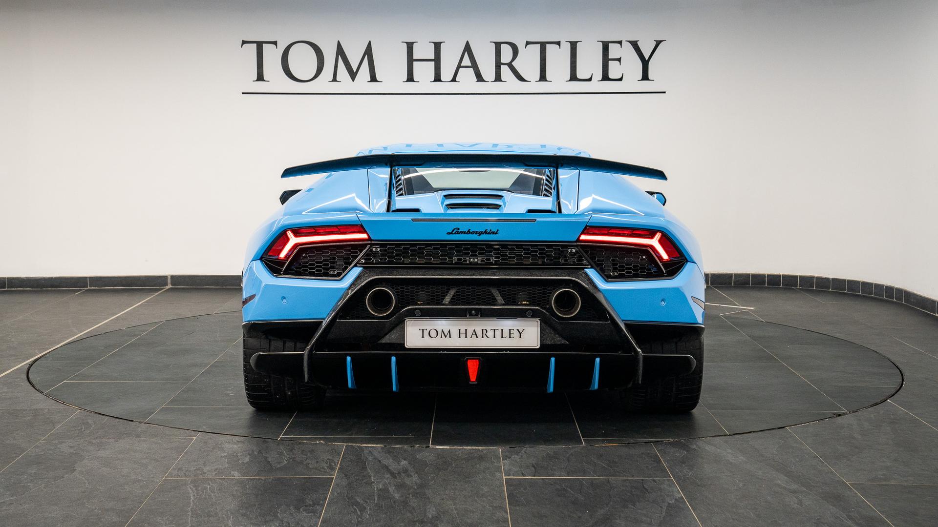 LAMBORGHINI Huracan Photo ba2849d4-50a0-49ae-8b62-b8cd32469f9e.jpg