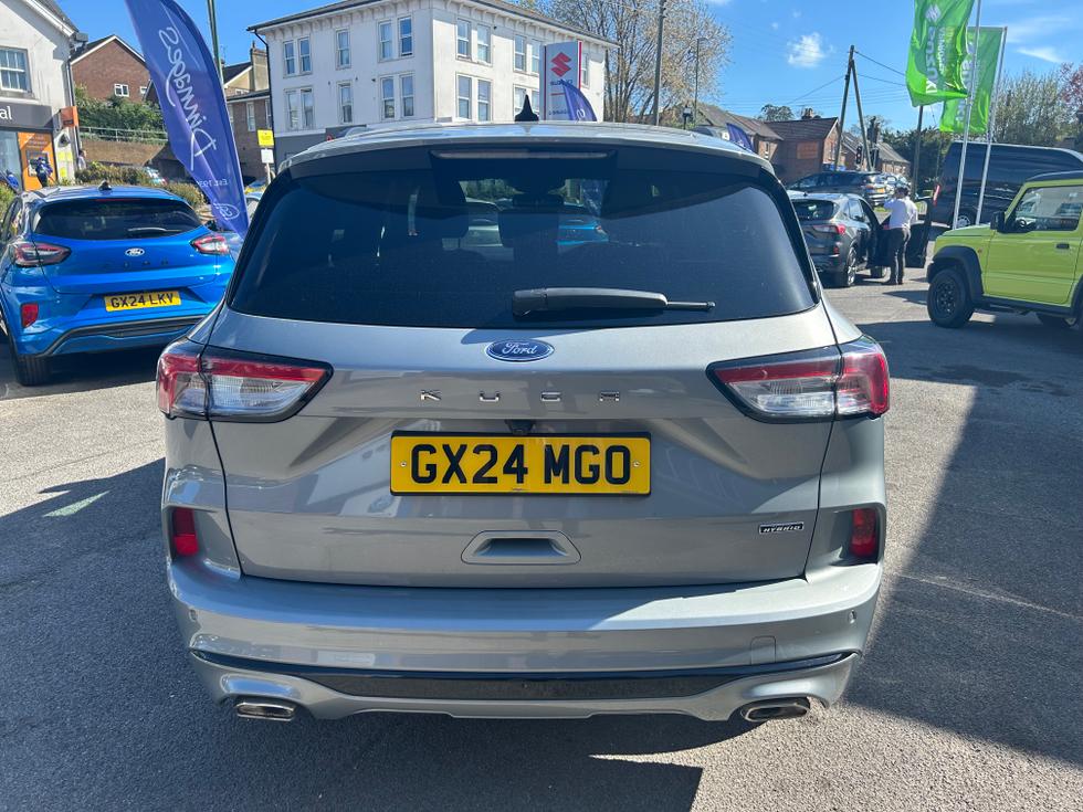 Ford Kuga Photo ba2a0afe-f92e-42d7-8626-c734ba6fd24b.jpeg