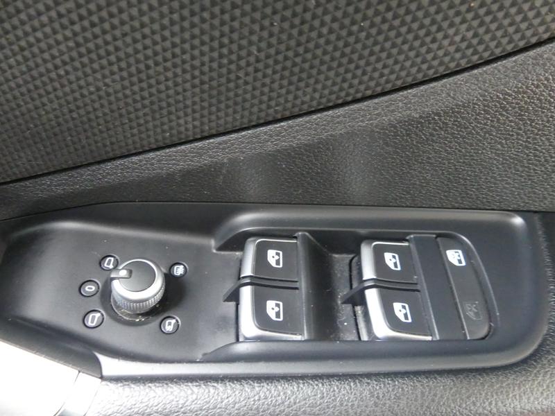 Audi Q2 Photo ba42147e-5d2a-4795-9d2b-658656120d2a.jpg