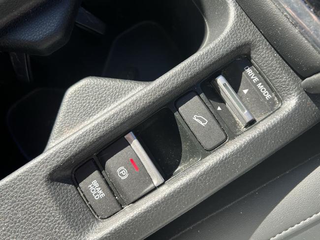 Honda HR-V Photo ba4907eb-6c09-4512-89a8-187bfc8e5d43.jpg