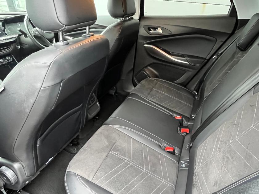 Vauxhall Grandland Photo ba4b1c3e-aaf1-452f-8188-bc4da9c7d415.jpg