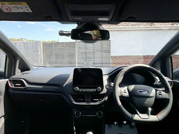 Ford FIESTA Photo 29