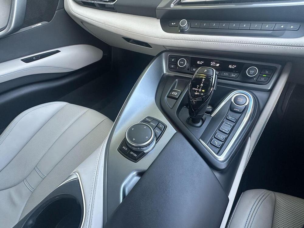 Used BMW i8 LF16LPA 13