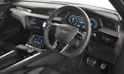 Audi Q8 Photo 2