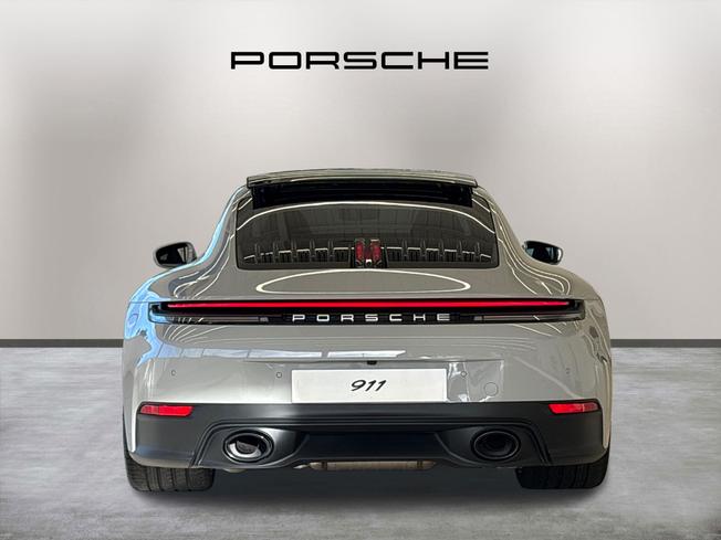 PORSCHE 911 Photo 6