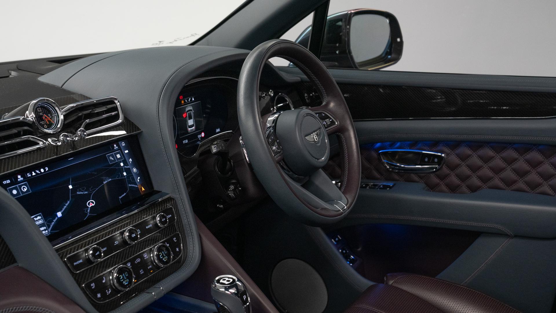 Bentley Bentayga Photo ba6af57a-6a09-4260-8dd2-b6fce4350de5.jpg