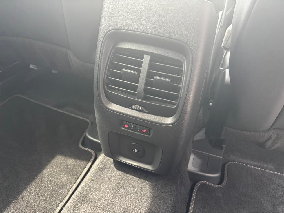 Ford Kuga Photo ba73a186-7a5f-442f-97db-fc4c385a310f.JPEG