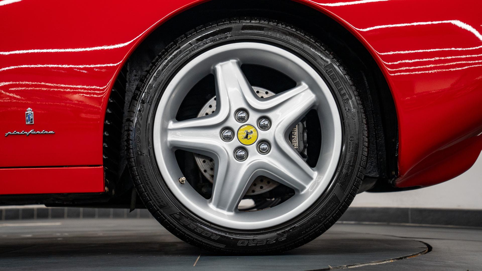 Ferrari 512 TR Photo ba74c589-688b-4014-81bf-a4156466bf65.jpg