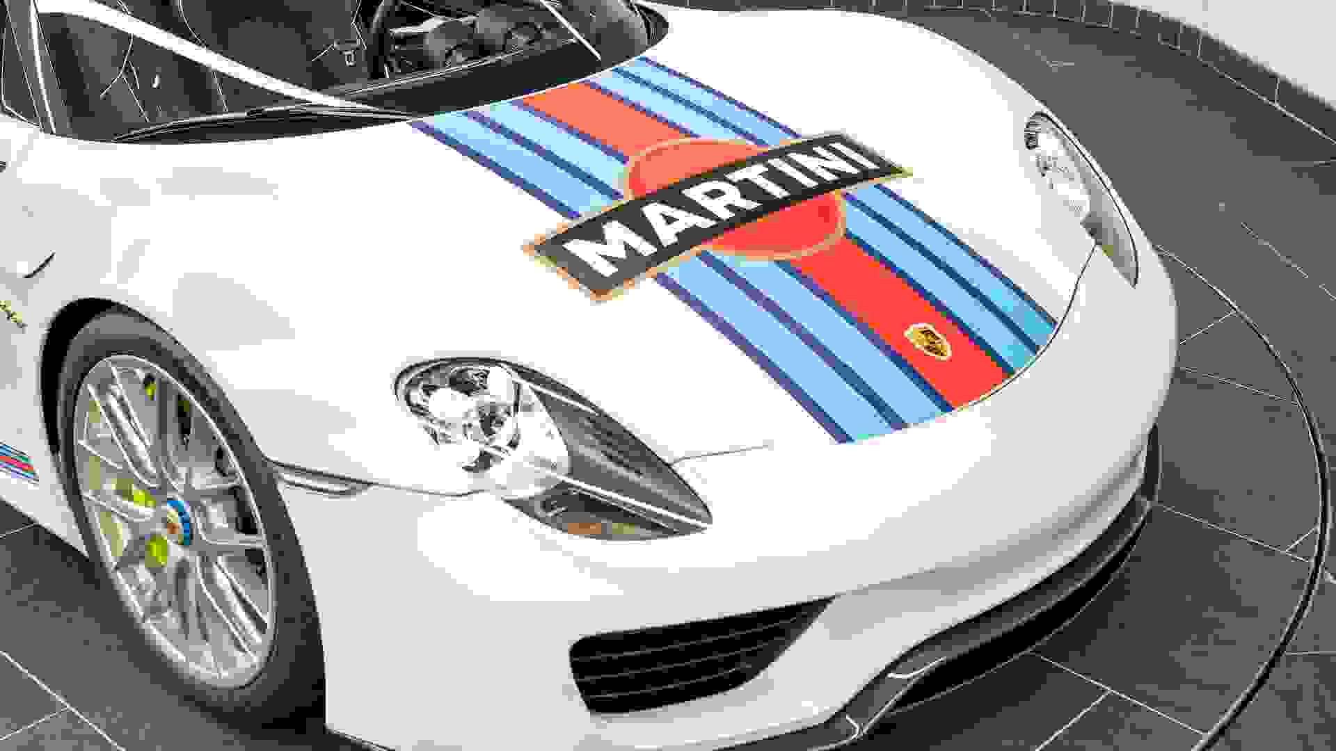 Porsche 918 Spyder Photo ba8ca76d-de62-41f3-a051-48483ab58905.jpg