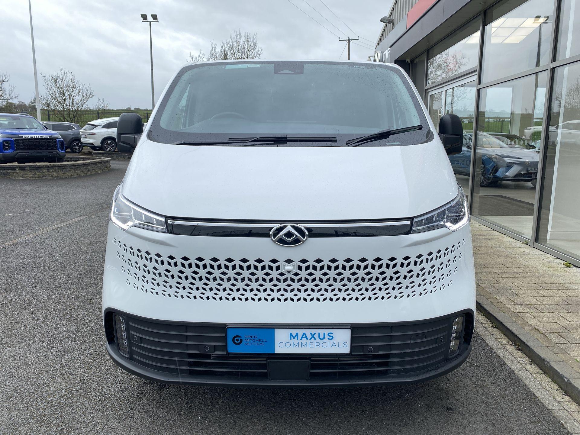 2026 MAXUS DELIVER 7 L2 FWD 2.0 D20 H1 150 - vehicle photo 2 for sale on PureCar