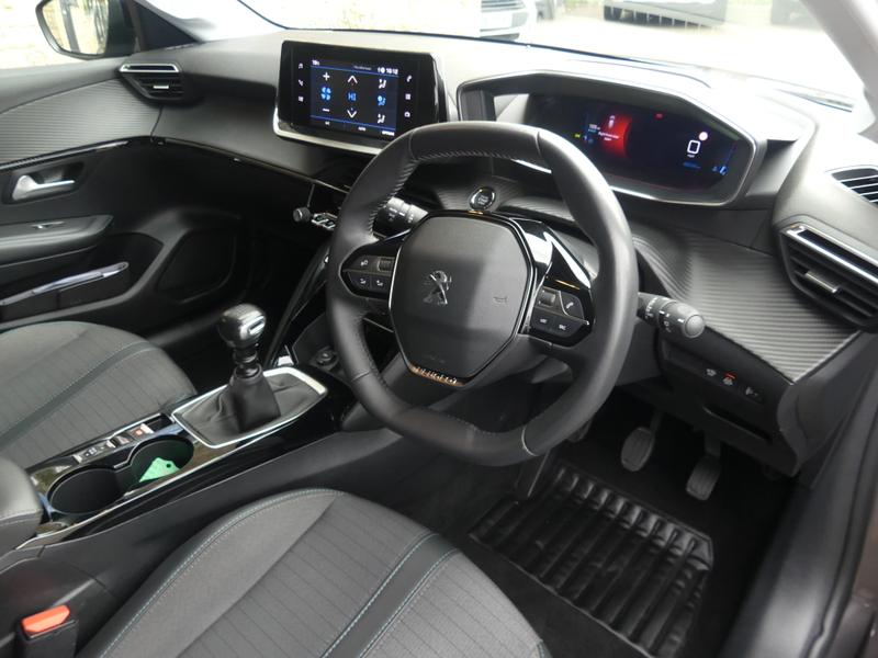 Peugeot 208 Photo ba9df069-1889-4111-83bb-dfcd9a12fc01.jpg