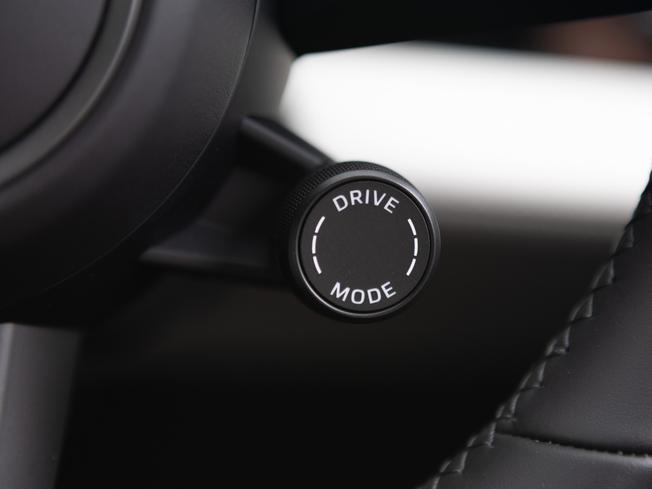 PORSCHE Taycan Photo 29
