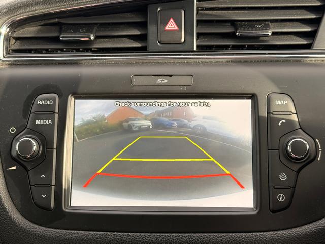 Kia Ceed Photo bab29783-3d4f-48c7-acbe-788b02a60643.jpg