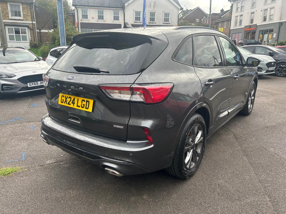 Ford Kuga Photo babce3b1-18a6-4bc0-991a-45cd1dbf173d.jpeg