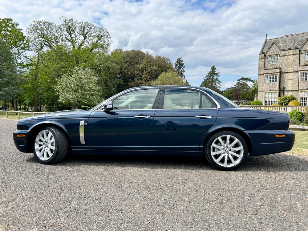 Used Jaguar XJ MM08KKG 11