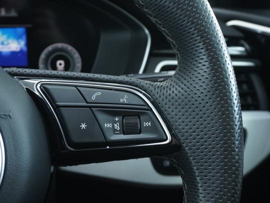 Audi A4 Avant Photo bac9ac35-2d47-4968-b5b1-fc49beeabac9.jpg