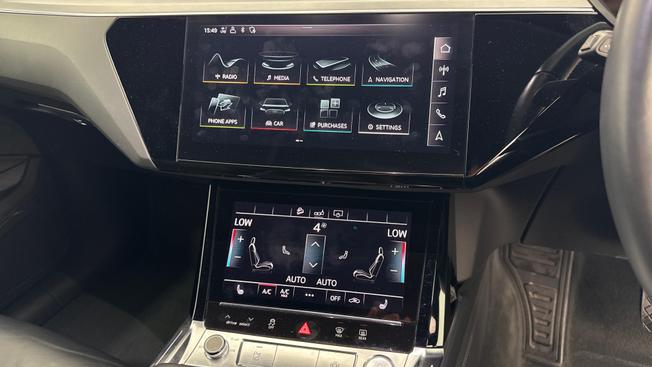AUDI e-tron Photo 9
