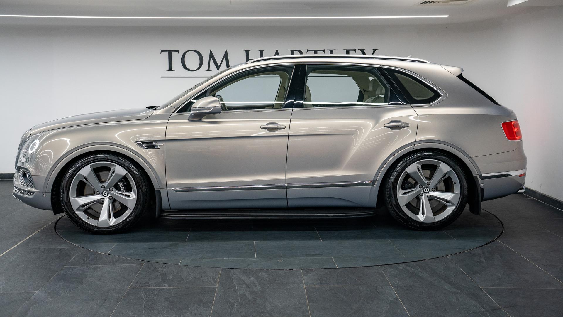 Bentley Bentayga Photo bad624b7-bd2d-4749-86de-871850ffbbfa.jpg