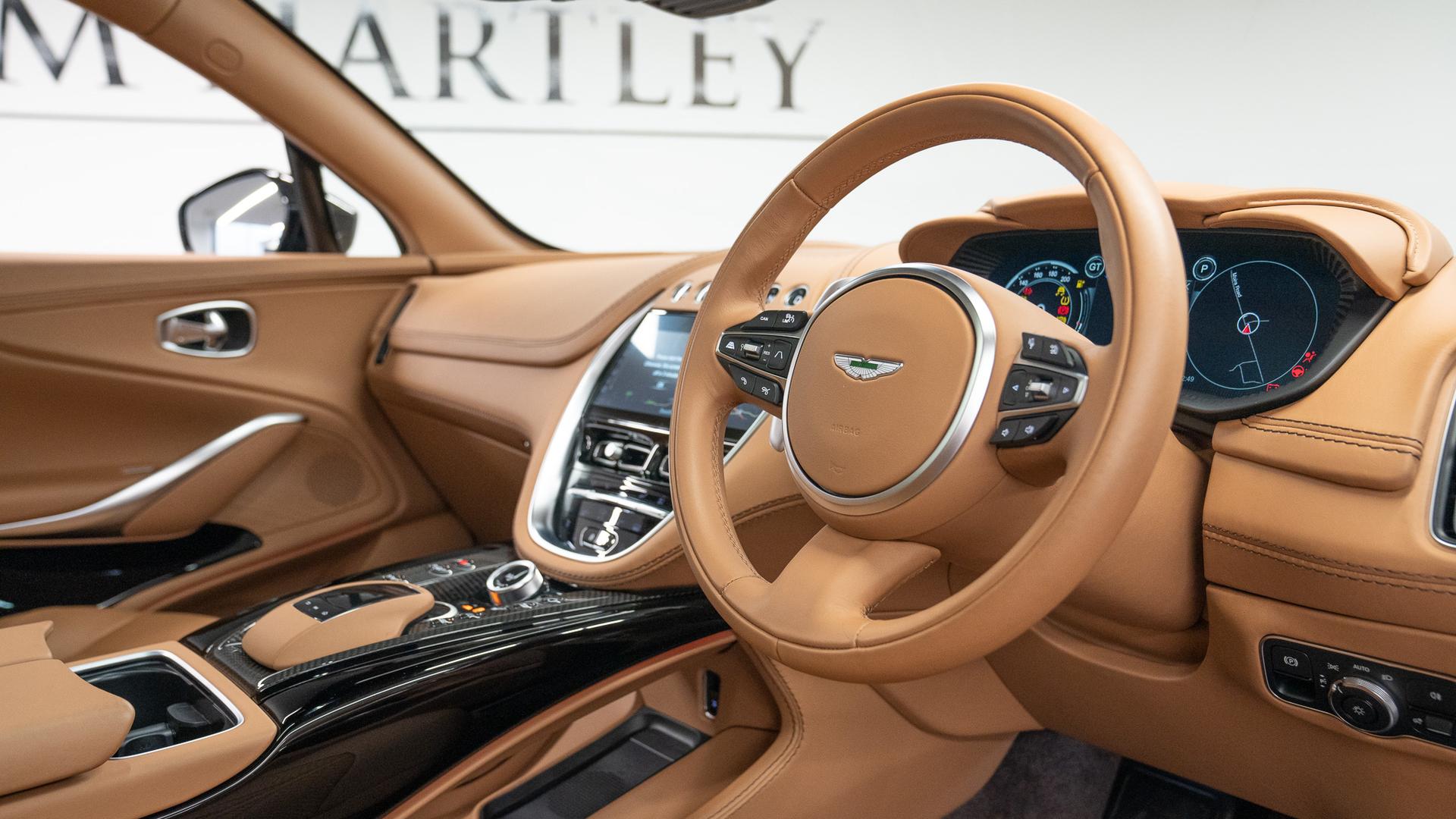 Aston Martin DBX Photo bad8d96d-8bbd-4744-8fe9-56a8a754ca5b.jpg