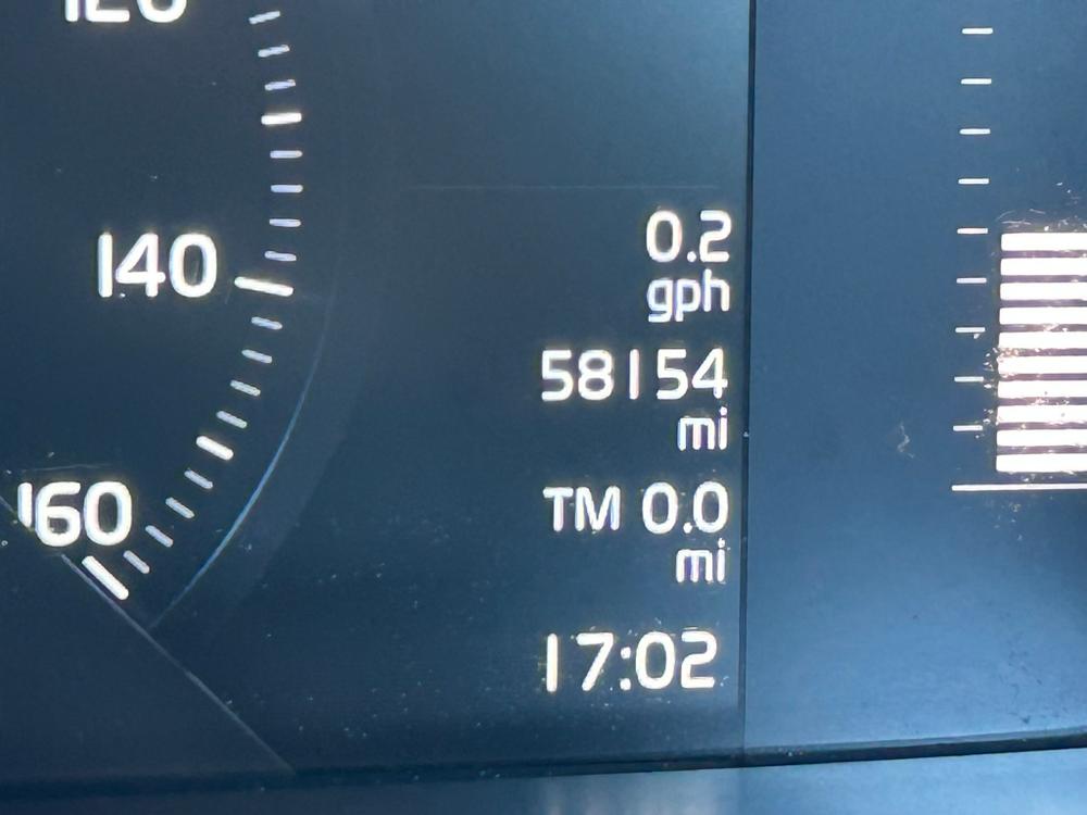 Used Volvo V90 YP18AHU 42