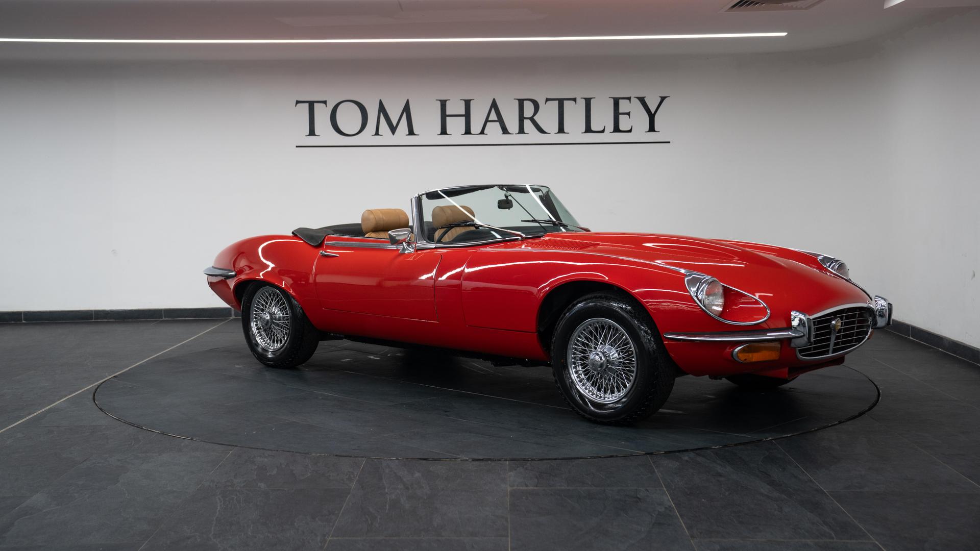 Jaguar E-Type Photo bafaffb3-d25c-4188-9d1b-d1aaa5195682.jpg