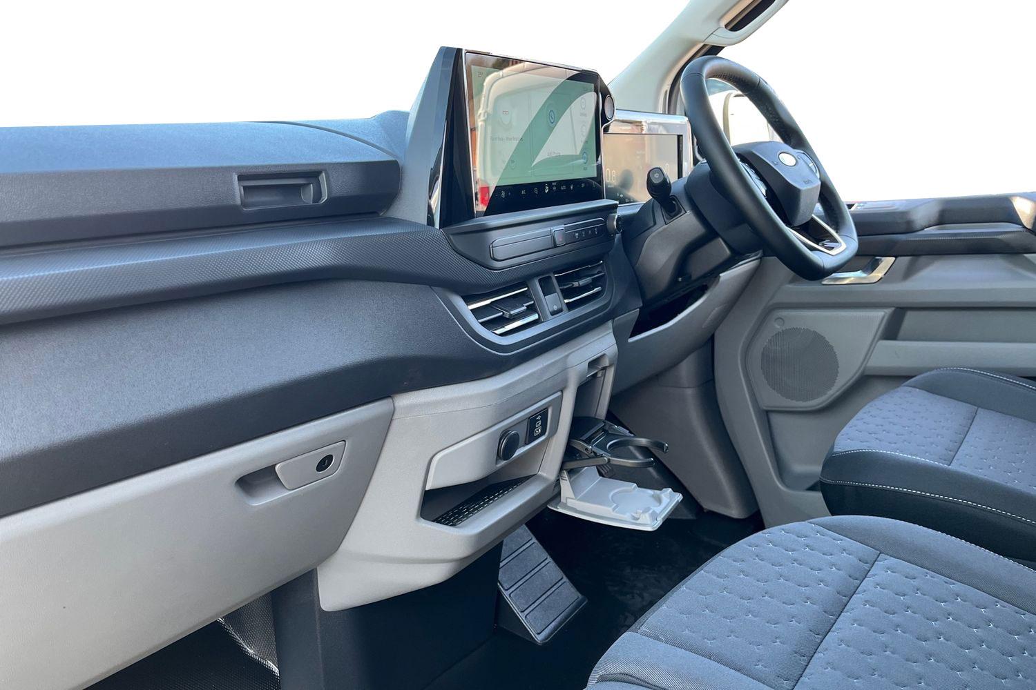 Ford TRANSIT CUSTOM Photo 3