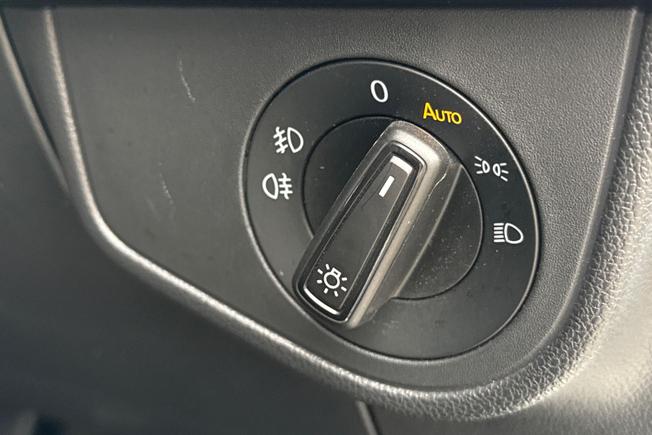 VOLKSWAGEN Taigo Photo 25