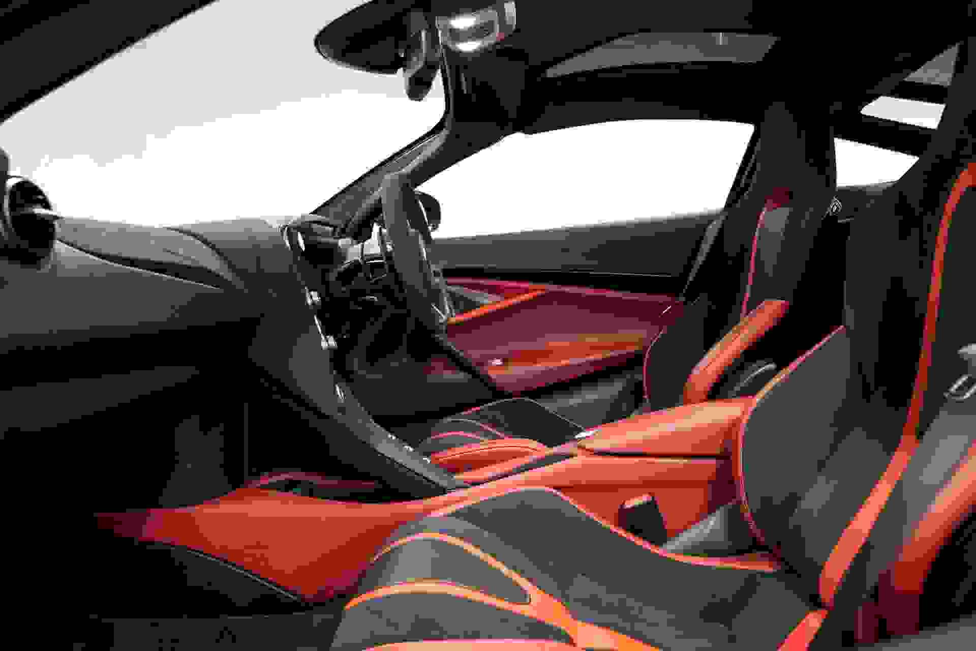 McLaren 720S Photo bb46de12-b8c3-4572-a146-3a5339856a8c.jpg