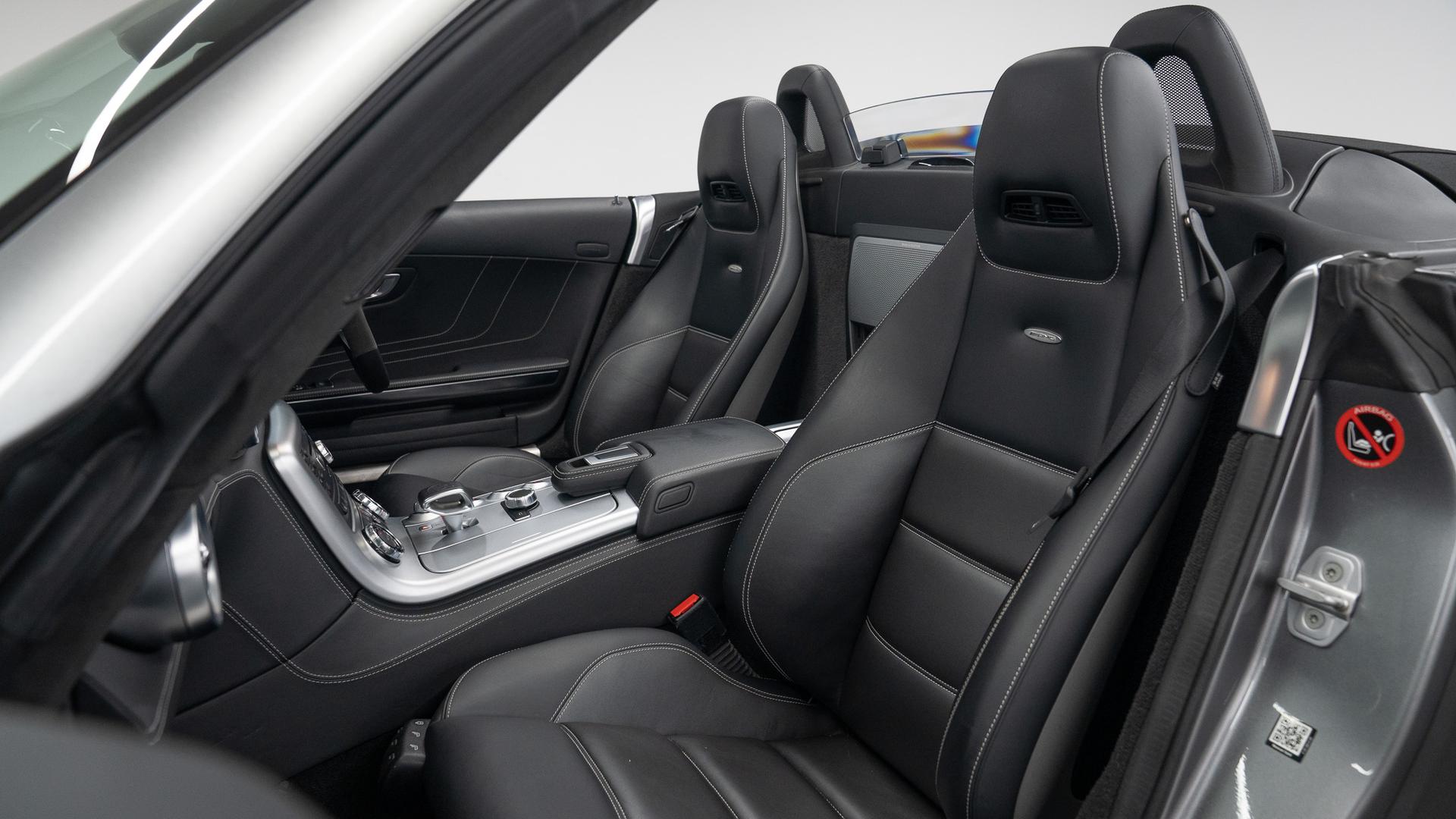 Mercedes-Benz SLS AMG Photo bb5cebc9-d52d-4114-a646-aafd965d4608.jpg