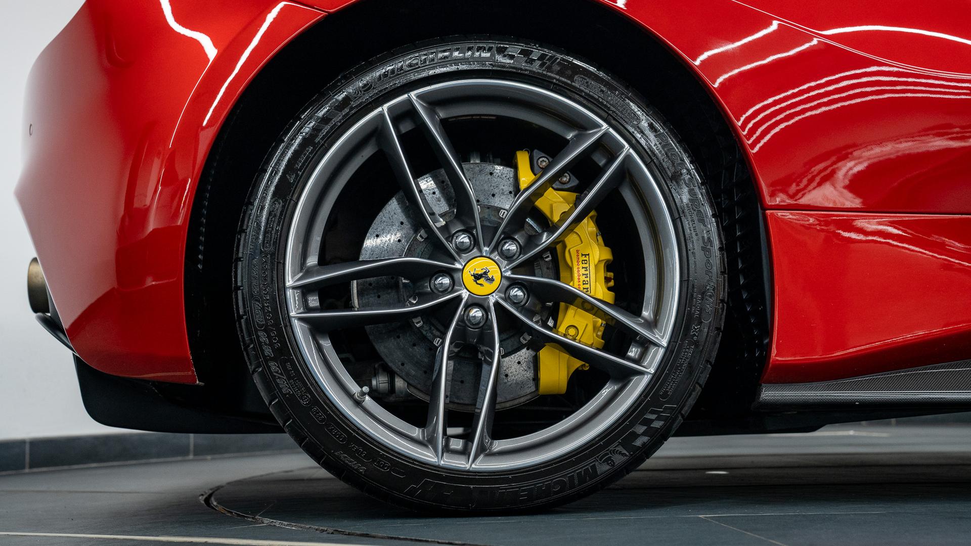 Ferrari 488 Photo bb80b36f-632f-449b-a20c-f5ce87054275.jpg