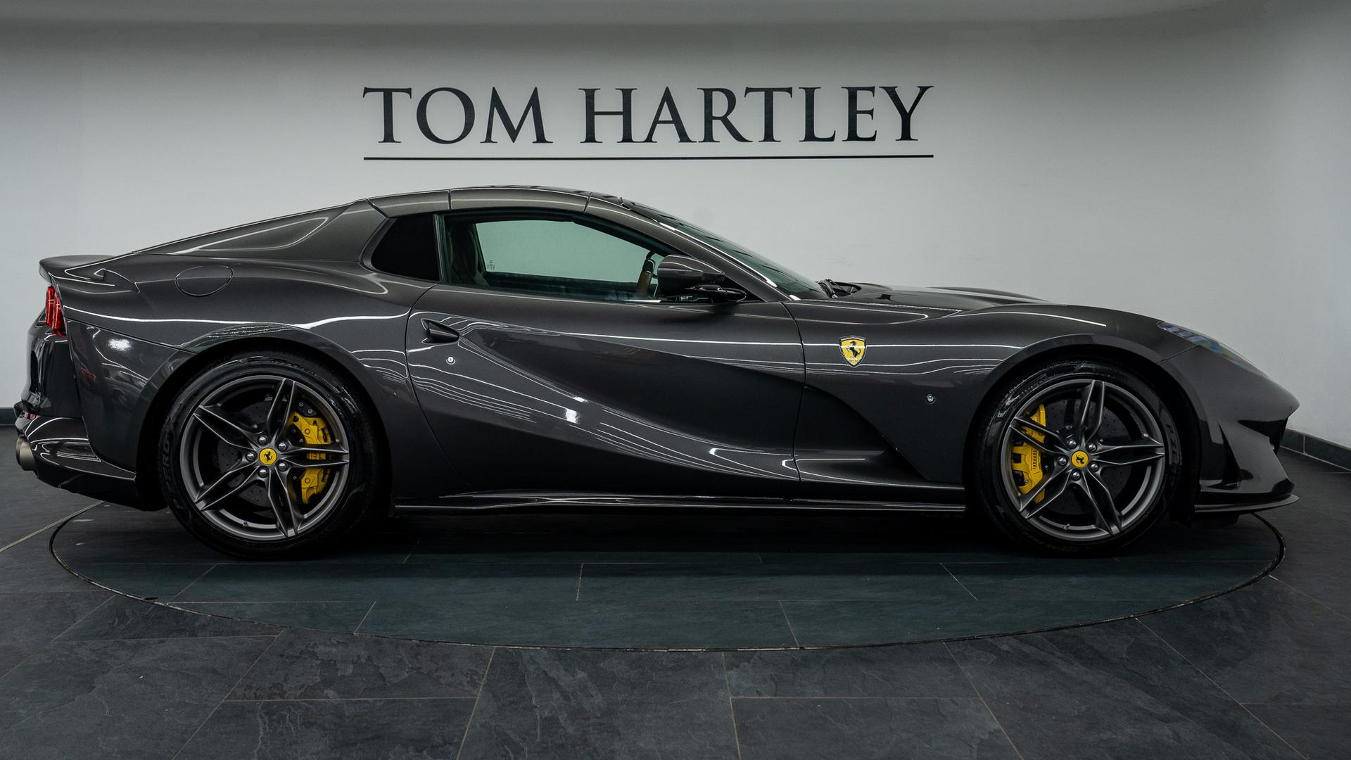 Ferrari 812 Photo bb821e0e-243b-460e-b636-01eec6340eab.jpg