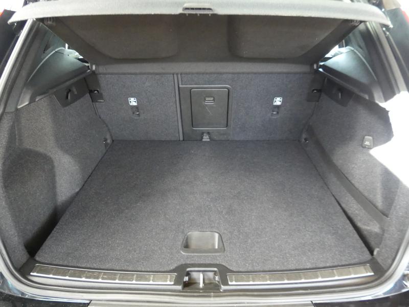 Volvo XC40 Photo bb87d822-8eda-4559-bad4-7147433ce9ea.jpg