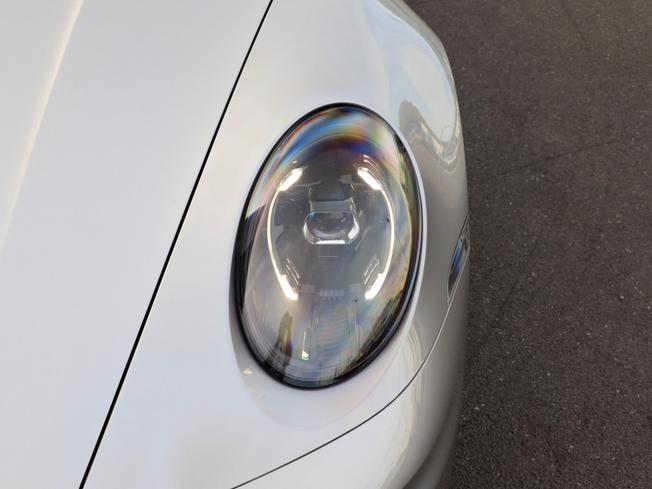 PORSCHE 911 Photo 10