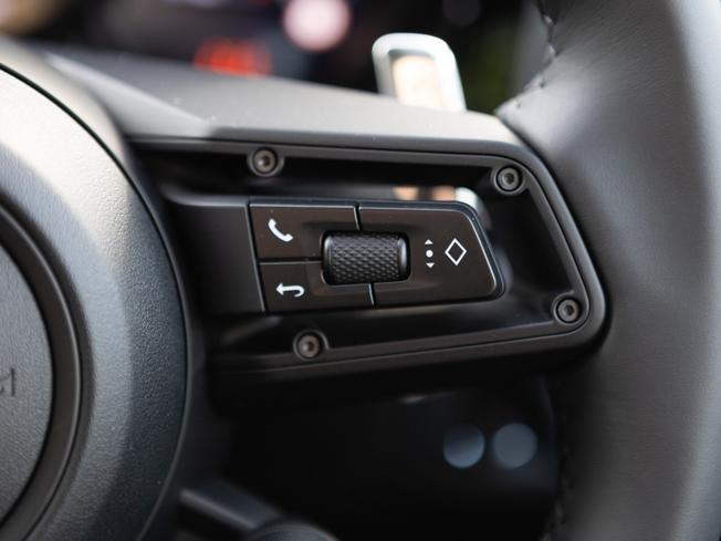 PORSCHE Macan Photo 24