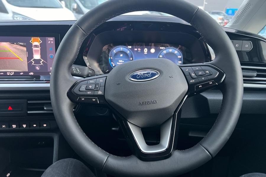 Ford TRANSIT CONNECT Photo bbb234a5-5ed4-4b59-91d8-b75284deb24b.jpg